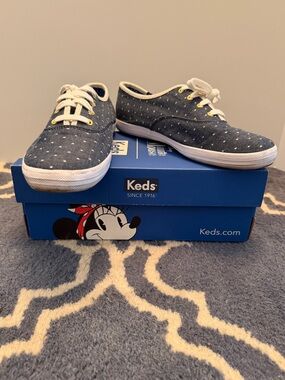 Minnie Mouse Champion Blue Polka Dot Keds